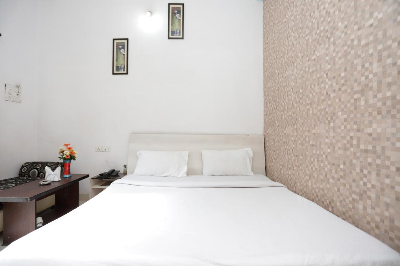 Hotel SPOT ON 39940 Shree Shine Satna Exterior foto
